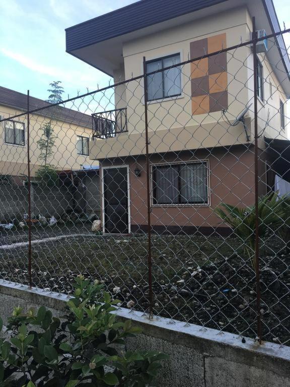 Отель Pines Mansion Butuan City Экстерьер фото
