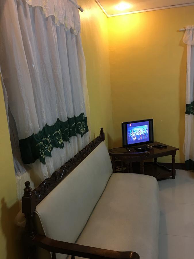 Отель Pines Mansion Butuan City Экстерьер фото