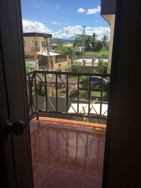 Отель Pines Mansion Butuan City Экстерьер фото